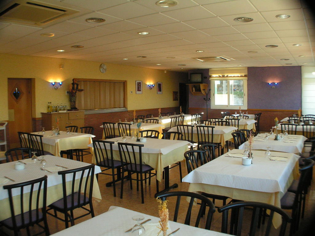 Hotel Zaytun Mequinenza Buitenkant foto